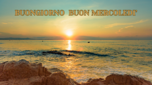 Felice mercoledì! Un'alba spettacolare o un cielo sereno sono il miglior sfondo per ricordare che ogni giorno è un nuovo inizio.