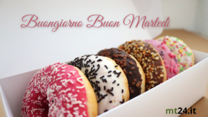 🍩 Martedì goloso! Una ciambella per ricaricarti e affrontare la giornata con il sorriso. 🌟🥯