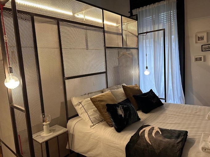 Camera accogliente in un B&B economico a Bergamo